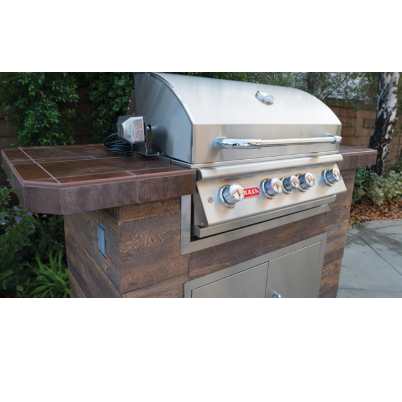 Bull Angus Built-In 4 Burner Gas Barbecue - D&ROutdoorOasis