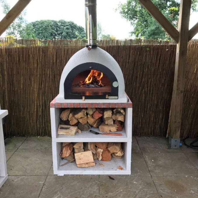 Royal Wood Fired Oven With Stand - Complete SET