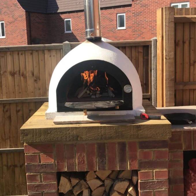 Royal wood fired pizza oven